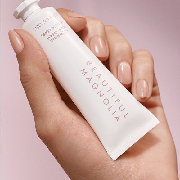 Estée Lauder beautiful Magnolia 1.7oz in 3 pieces set - Picture 6 of 16